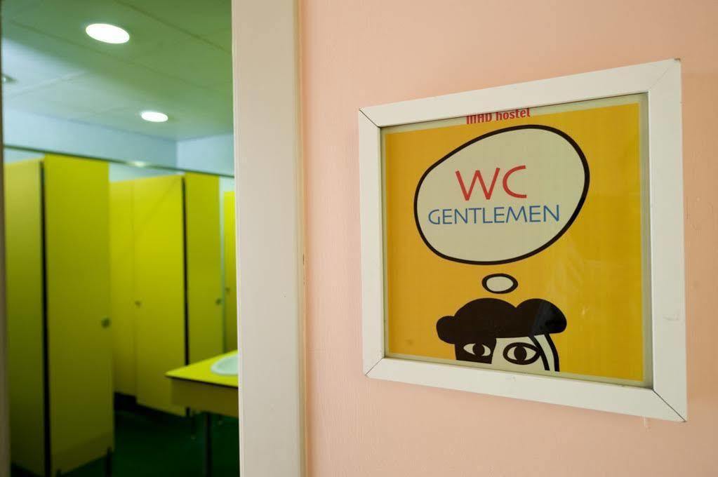 Cats Chill Out Hostel Madrid Exterior photo